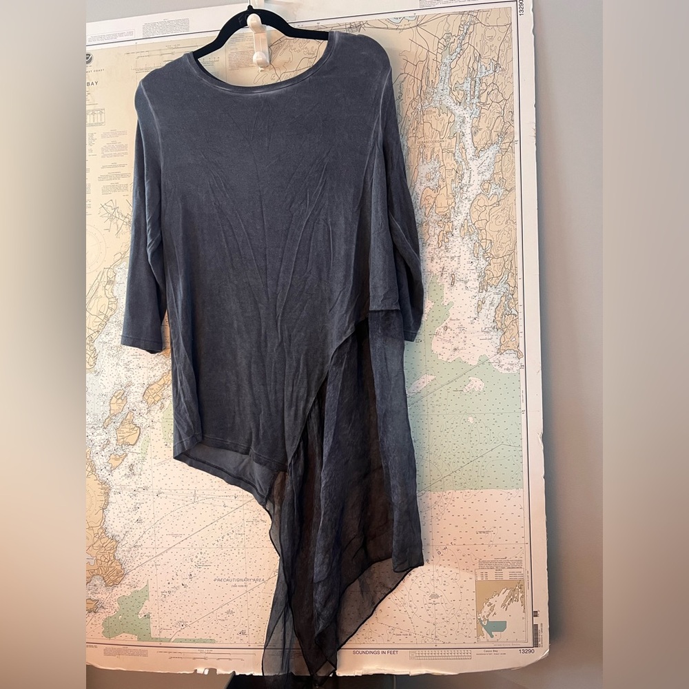 Soft Surroundings Blouse Size Large Blue Gray Black 3/4 Sleeve Asymmetric Top